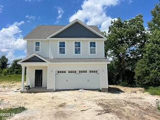105 Dole Ct, Richlands, NC 28574