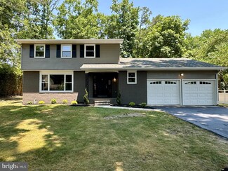 2920 Wynnewood Dr, Vineland, NJ 08361