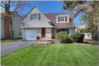 2260 S Belvoir Blvd, Cleveland, OH 44118
