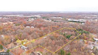 18 Tindall Rd, Robbinsville, NJ 08691
