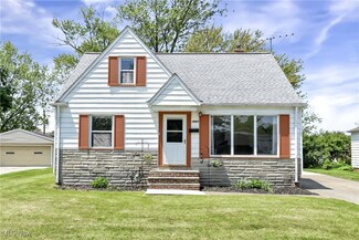 1660 Ridgeview Dr, Wickliffe, OH 44092