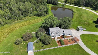 59 Delaware Dr, Damascus, PA 18415