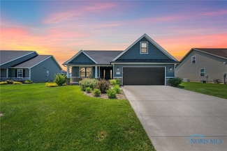 15571 Sunset Maple Dr, Perrysburg, OH 43551