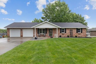 109 N Linnwood Dr, Linn, MO 65051