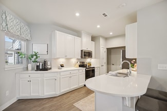 250 S Downs Cir, Goodlettsville, TN 37072