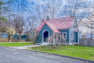 7 Hudson Ave, Catskill, NY 12414