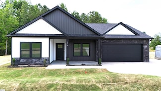 116 Susans Rd, Gaffney, SC 29341