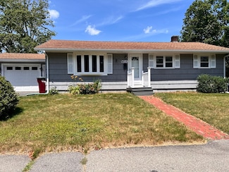 104 Pearl St, Middleboro, MA 02346