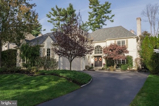 130 Trianon Ln, Villanova, PA 19085