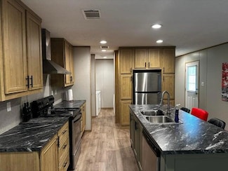 1106 Pontiac Dr, Manning, SC 29102