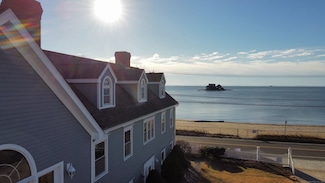 82 Limewood Ave, Branford, CT 06405