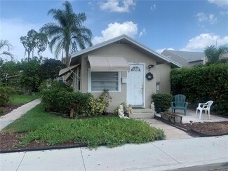 210 N E St, Lake Worth, FL 33460