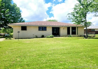 341 Edgewood Ave, Bartlesville, OK 74006