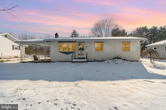 1011 E Main St, Hegins, PA 17938