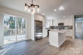 1522 Wickham Ln, Charlotte, NC 28208
