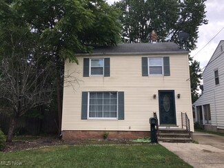 246 Columbus St, Bedford, OH 44146