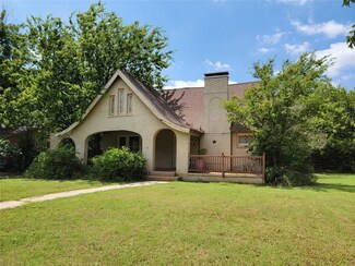 802 Davis Dr, Abilene, TX 79605