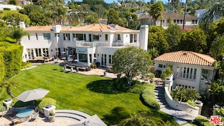 14035 Aubrey Rd, Beverly Hills, CA 90210