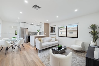 1201 N 16th Ave, Hollywood, FL 33020