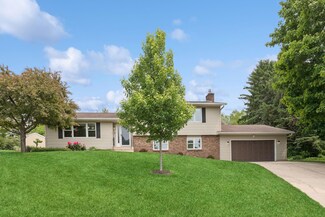 1420 Pioneer Ct, Northfield, MN 55057