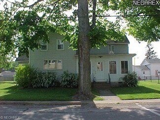 11 Center St, Berlin Heights, OH 44814
