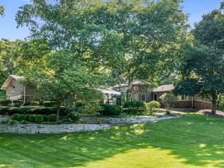 41W558 Farview Rd, Elburn, IL 60119