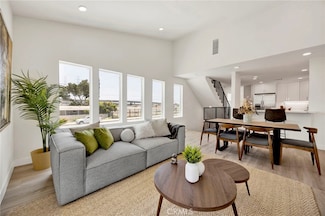 12525 W Andre Ln, Sun Valley, CA 91352
