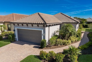 8720 Bellussi Dr, Sarasota, FL 34238