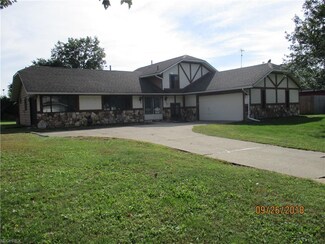 5290 Parkhurst Dr, Sheffield Village, OH 44054