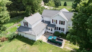 2083 E Hinchman Rd, Berrien Springs, MI 49103