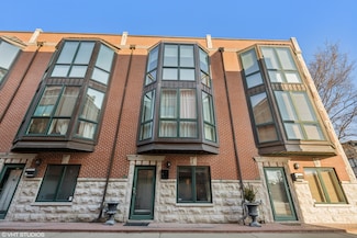 2052 W Armitage Ave Unit B, Chicago, IL 60647