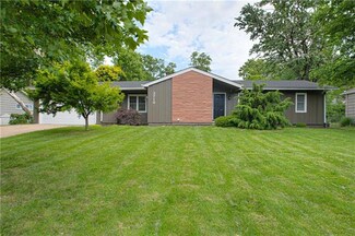 3718 W 96th St, Leawood, KS 66206