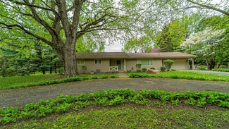 886 N 350 E, Chesterton, IN 46304
