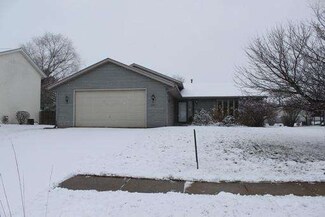 607 David Dr, Winnebago, IL 61088