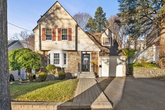 69 Myopia Rd, Quincy, MA 02169