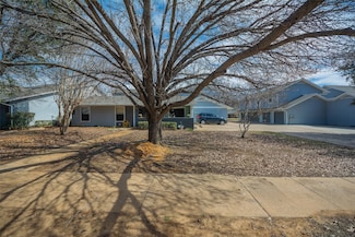 618 Timberline Dr, Hurst, TX 76053