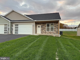 11819 Mystic Rock Ln S, Waynesboro, PA 17268