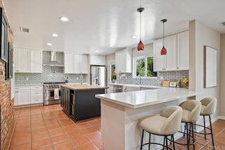 12218 Fuerte Dr, El Cajon, CA 92020