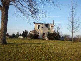 8835 E State Road 120, Howe, IN 46746