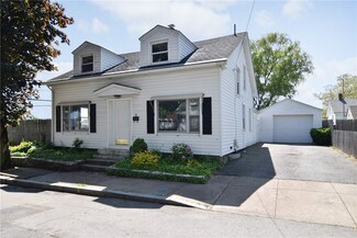 66 Oak St, Cranston, RI 02910
