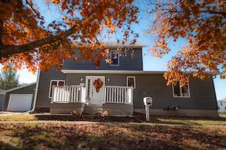 512 9th St N, Humboldt, IA 50548