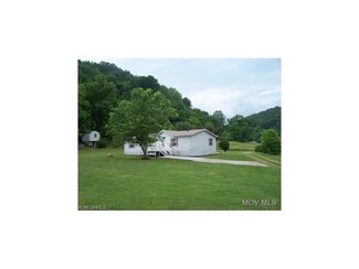 81 Buchanan Rd, Mineral Wells, WV 26150