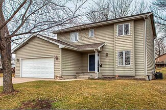 508 S 10th St, Adel, IA 50003