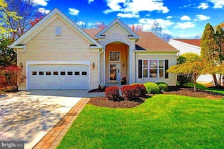 130 Lowell Dr, Marlton, NJ 08053
