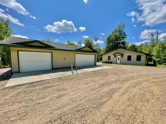 21151 S Moose Point Rd, Grand Rapids, MN 55744
