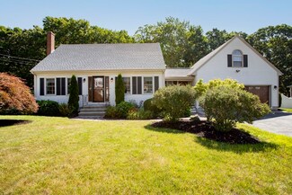 122 Leawood Ln, Attleboro, MA 02703