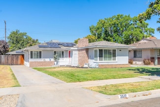 2517 N Adoline Ave, Fresno, CA 93705