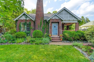 2415 Maplewood Ave, Winston Salem, NC 27103