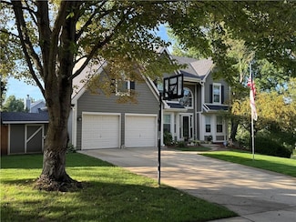 401 W Olive St, Lansing, KS 66043