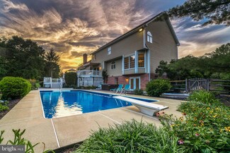 3605 Hampshire Glen Ct, Phoenix, MD 21131